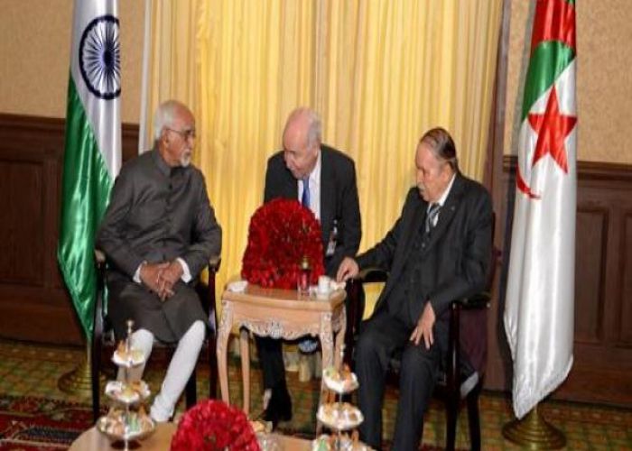 Le président Bouteflika reçoit le vice-président indien