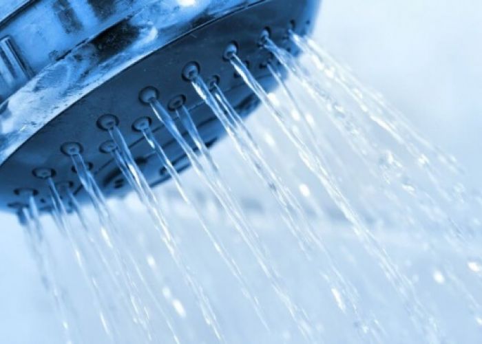 11 bienfaits incroyables de la douche froide
