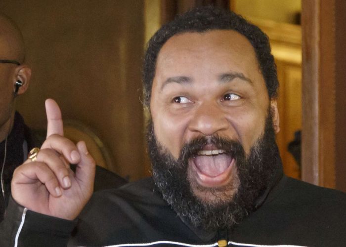 Il va donner un spectacle : Dieudonné à Alger le 24 mars