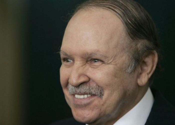  Le président Bouteflika appelle les jeunes à s’inspirer du sacrifice des Chouhadas