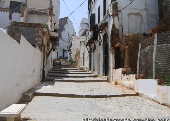 Restauration de la Casbah d’Alger : les engagements d’Ahmed Ouyahia 
