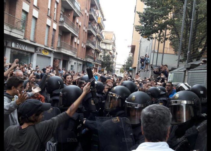 Référendum en Catalogne : Affrontements violents entre indépendantistes et forces de l'ordre (Vidéo)