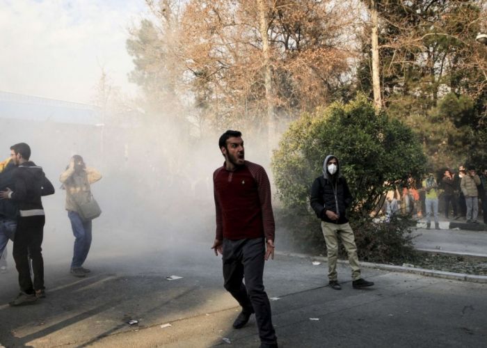 Iran : Les manifestations continuent, au moins 12 morts (Vidéo)