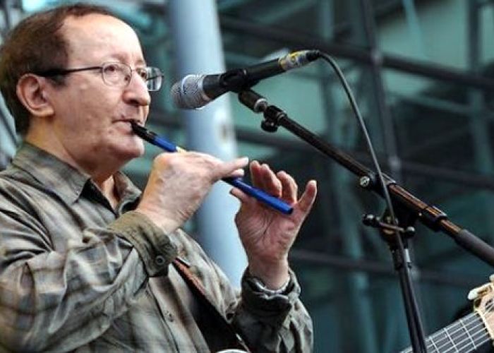 10 000 billets d’accès écoulés en 3 jours : le concert d’Idir, enflamme la Capitale