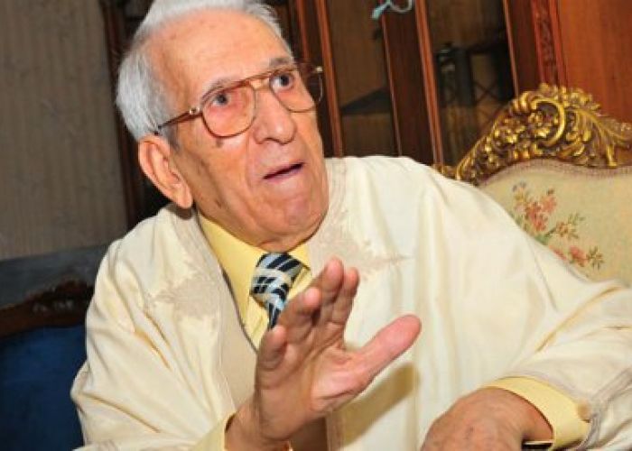 Tamazight : Othmane Saadi défend Naïma Salhi