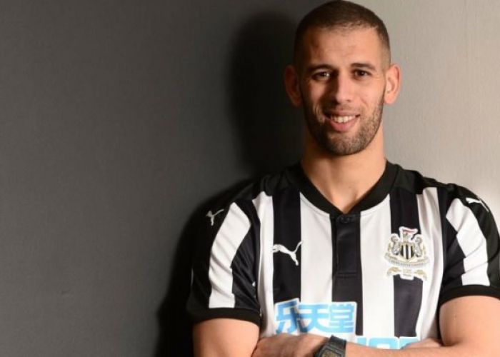 Islam Slimani envisage de se fixer à Newcastle, et tourner définitivement la page de Leicester