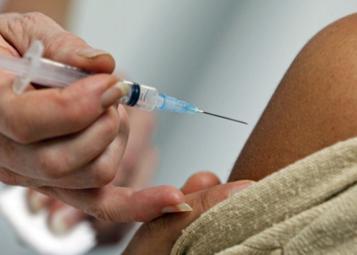 Lutte contre la grippe : distribution de 40 000 doses supplémentaires de vaccins, dès samedi