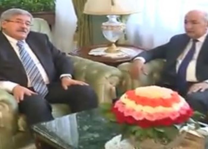 Tebboune : "Cette confiance est méritée vu l'expérience de Ouyahia" dans la gestion des crises 