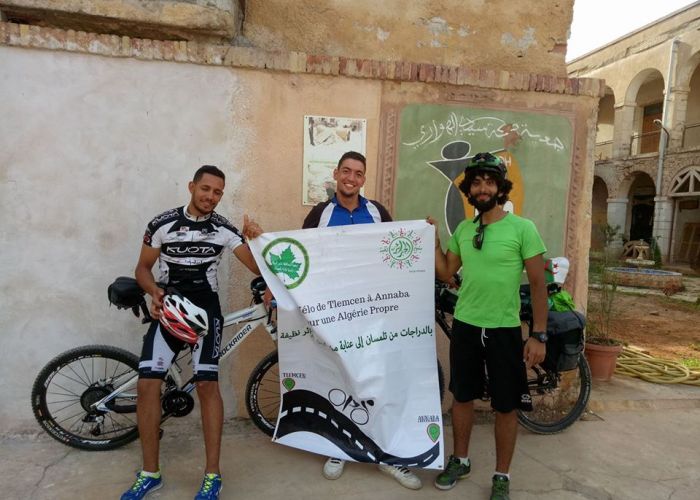  Partis à vélo de Tlemcen, des militants écologistes sont arrivés à Annaba