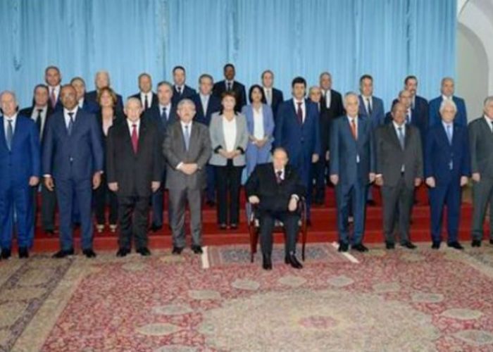  Le président Bouteflika préside un Conseil des ministres (Vidéo)