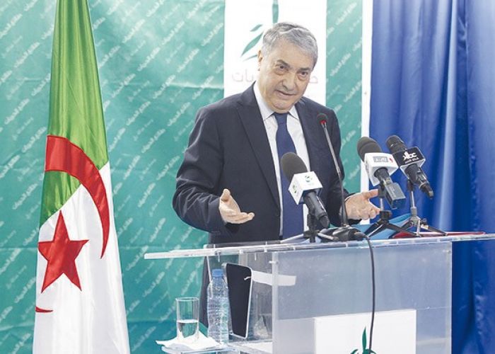 Talaie El Houriate : Benflis soigne son image en campagne électorale
