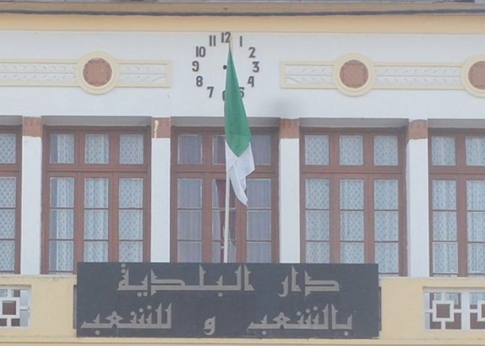 APC Bloquées : le dernier avertissement de Bedoui avant dissolution