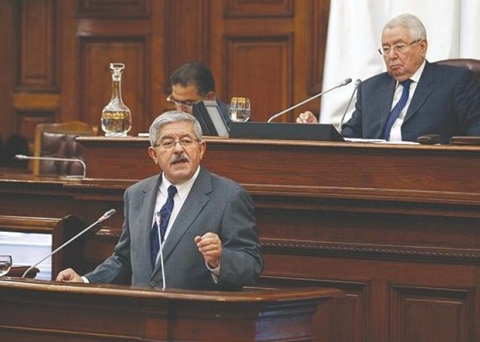 Ouyahia : après le passage devant le Parlement, l'épreuve du terrain et 2019 en point de mire