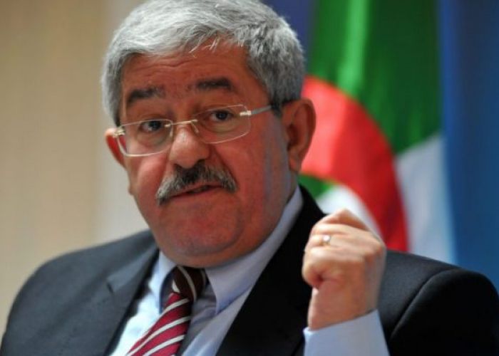 Ouyahia : "Il n’y a ni cabinet noir, ni pouvoir occulte à Alger et Bouteflika dirige bien le pays"