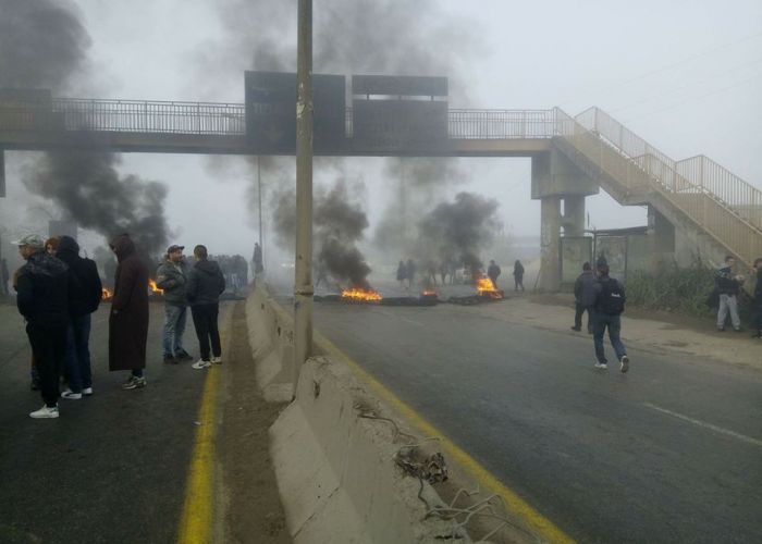  La RN12 fermée par des habitants à Tizi Ouzou après des interpellations liées au trafic de drogue 
