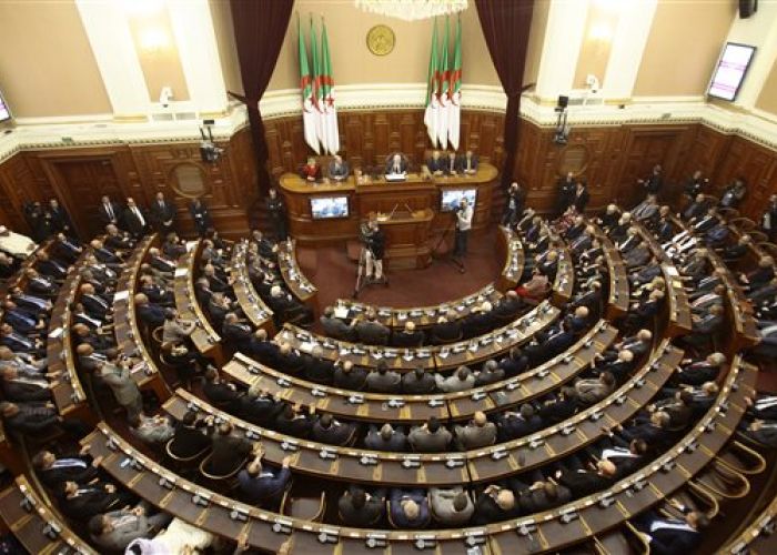  Reprise des travaux du parlement : députés et sénateurs sur le pied de guerre 