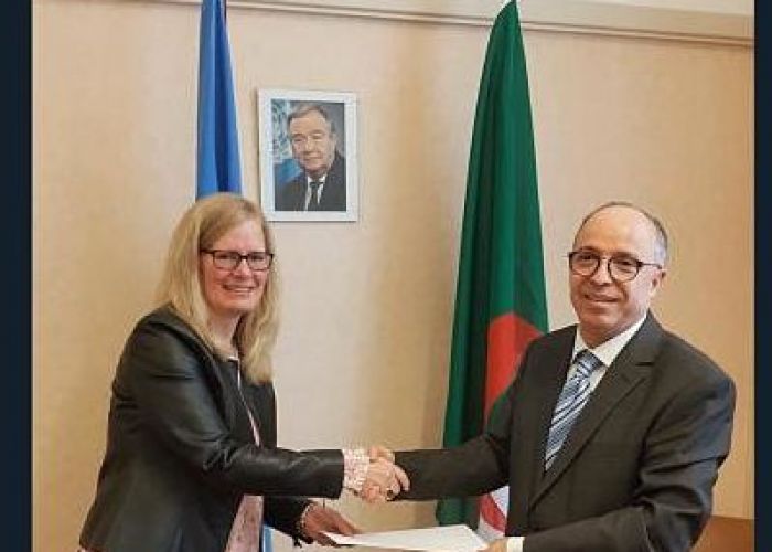  La Conférence du Désarmement à Genève, sous la présidence de l'Algérie