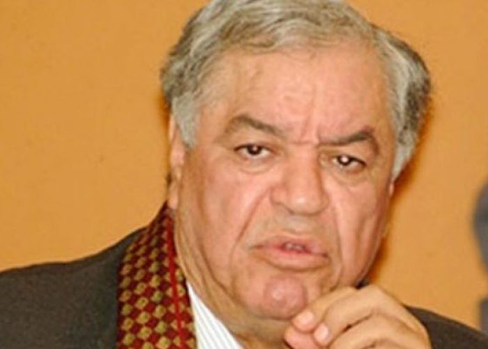  Abdelkader Hadjar : « Tant que nous sommes en vie, le FLN ne quittera jamais le pouvoir! »