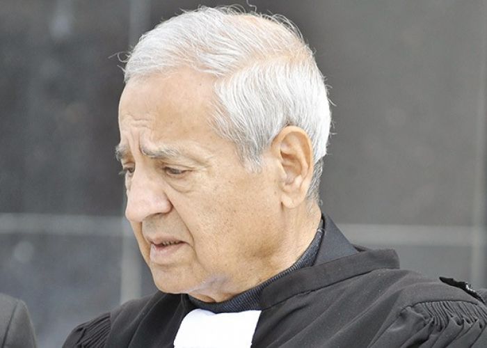  L’avocat Miloud Brahimi : «le régime n’a pas changé et la justice n’est pas libre » 