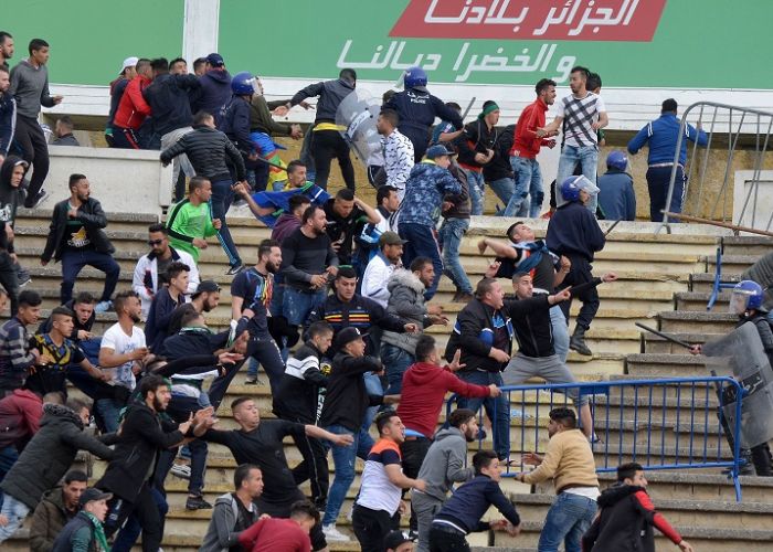 Ligue 1Mobilis (14e journée) MCA-USMB (0-1) : Scènes de violences dans les tribunes du stade du 5 juillet (Vidéo)