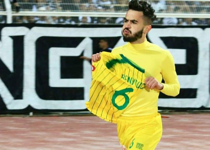  JSK : le joueur Lyès benyoucef remis en liberté après avoir été arrêté mercredi à l’aéroport d’Alger