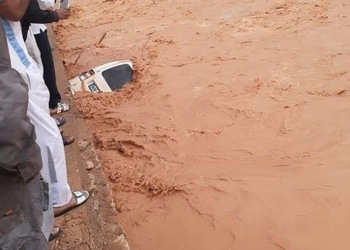 Pluies torrentielles : Des habitations inondÃ©es, un vÃ©hicule emportÃ© Ã  BÃ©char et des routes fermÃ©es dans plusieurs wilayas (VidÃ©o)