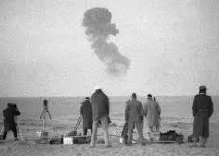 La France appelée à "faciliter le nettoyage des sites de ses essais nucléaires en Algérie dans les années 60" 