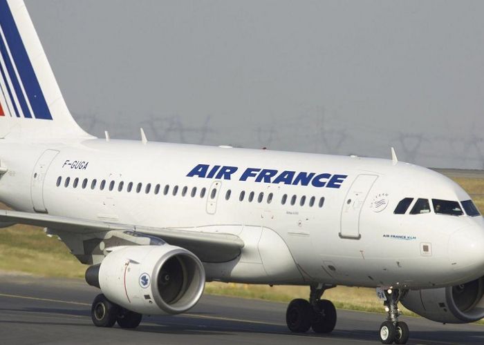 Air France n'a pas repris ses vols avec l'Algérie, mais juste augmente le nombre de vols de rapatriement 