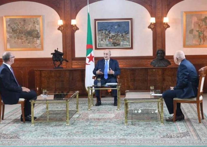  Le président Tebboune qualifie de « Harwala » (Tapage ) la normalisation des relations des EAU et Bahrein avec Israël