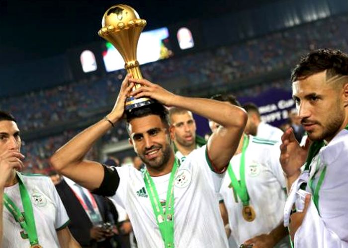 Mahrez en vedette dans cet Algérie- Mali à plusieurs symboliques, ce soir à Blida : ‘’Ave, Ryad ; ceux qui t’aiment te saluent bien’’ !