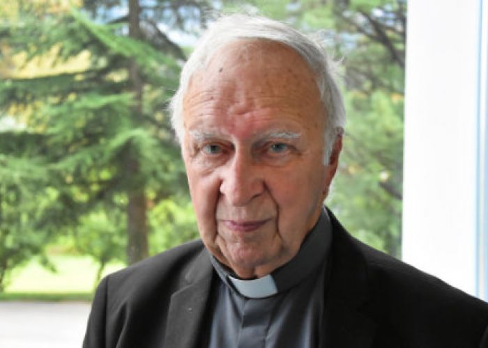  Arrivée de la dépouille de l'ancien archevêque d'Alger, Mgr Henri Teissier, à l’aéroport international d’Alger