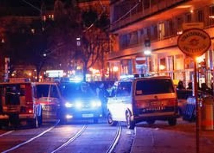 Autriche : Attaque terroriste à Vienne, au moins deux morts dont un suspect et plusieurs blessés (Vidéo)