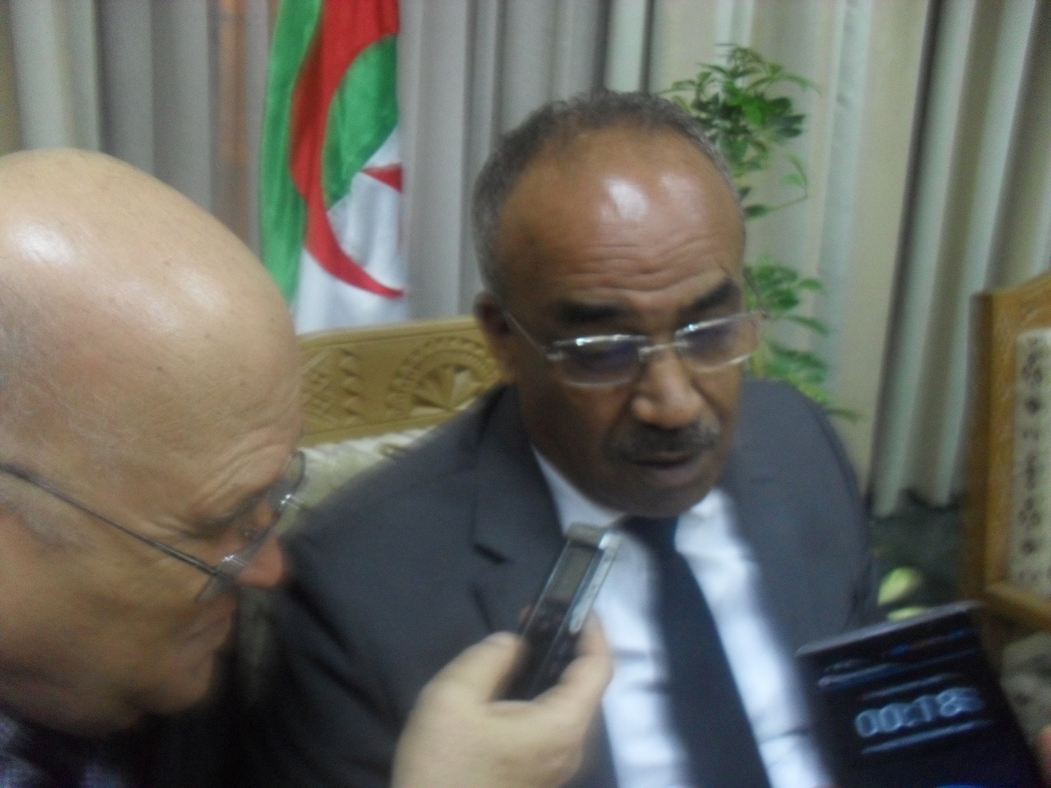 Bedoui : "Il y a des menaces et des volontés malsaines de nuire à la stabilité de l'Algérie"