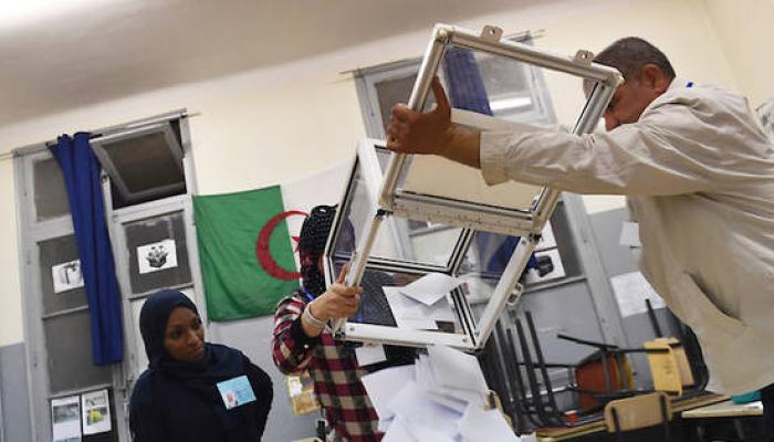 Comptage des bulletins de vote: un système complexe qui peut ouvrir la porte à des contestations à grande échelle