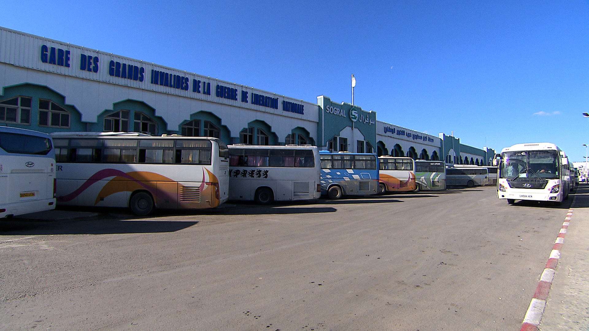 Aïd El Adha : plus de 1100 départs à la gare routière du Caroubier (Alger)