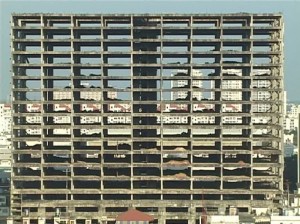 Une oeuvre inachevée depuis plus de 45 ans