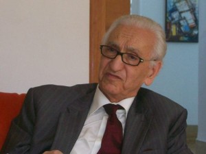 Hocine Ait Ahmed de retour en Algérie