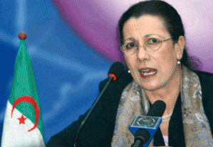 Hanoune appelle le président Bouteflika à mettre fin "aux manipulations" qui menacent ses réformes