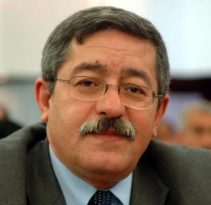 Ahmed Ouyahia annule son déplacement à Tizi-Ouzou