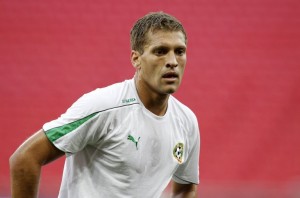 Football: Atteint d'une leucémie Stilian Petro arrête sa carrière
