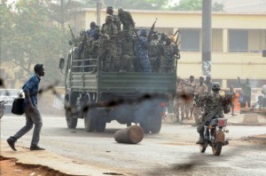 Mali : La junte militaire au pouvoir est de plus en plus contestée