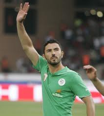 Le défenseur Antar Yahia prend sa retraite internationale