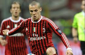 Transfert : Djamel Mesbah restera à l'AC Milan 