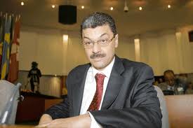 Djoudi: L'Algérie a besoin de temps pour moderniser son économie