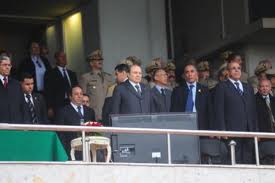 Coupe d'Algérie 2012 (Finale): Le Chef de l'Etat octroie des récompenses aux finalistes