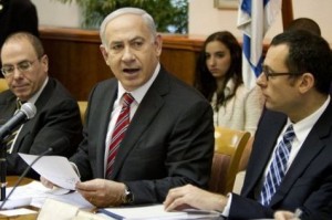 Plusieurs dirigeants israéliens ont pris leurs distances avec le 1er ministre israélien à propos de l'Iran