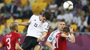 Euro 2012 : L'Allemagne finit en tête et ça passe pour le Portugal 