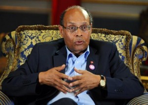 Le président tunisien en France pour tourner la page des tensions