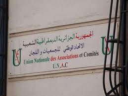 Des universitaires examinent le mouvement associatif en Algérie