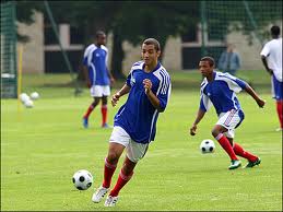 Yacine Brahimi : "Les Verts? J'y pense.." 